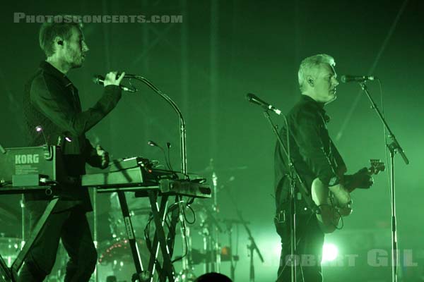 MASSIVE ATTACK - 2014-09-12 - LA COURNEUVE - Parc Departemental - Grande Scene - 